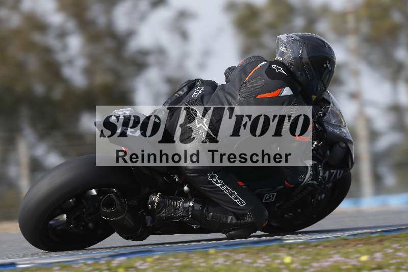 /Archiv-2024/02 29.01.-02.02.2024 Moto Center Thun Jerez/Gruppe schwarz-black/backside